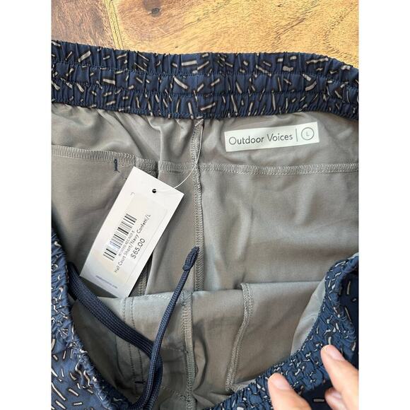 NWT Outdoor Voice Men's Navy Confetti Half Court Athletic Shorts Size Large - Picture 3 of 4